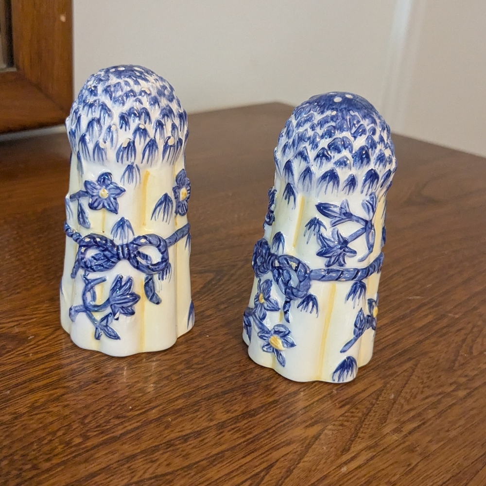 SPODE Imperial Garden Salt & Pepper Shakers